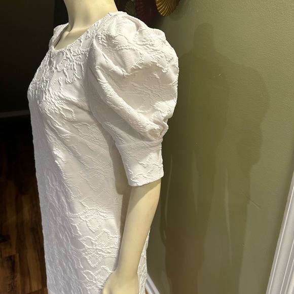 Lilly Pulitzer - Picture 3 of 8